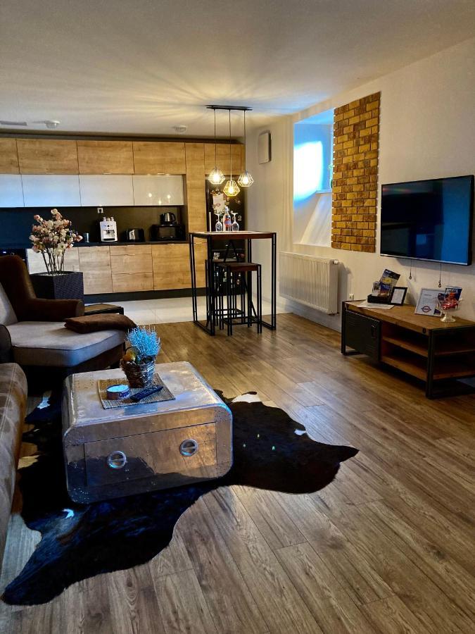 Underground Apartment Bratislava-Nivy Exterior photo