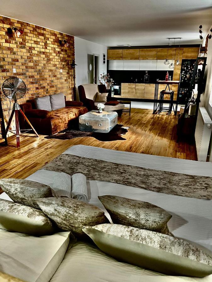 Underground Apartment Bratislava-Nivy Exterior photo